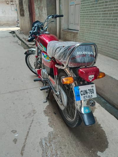 Honda 70 2024 model islamabad Num urgent sale
