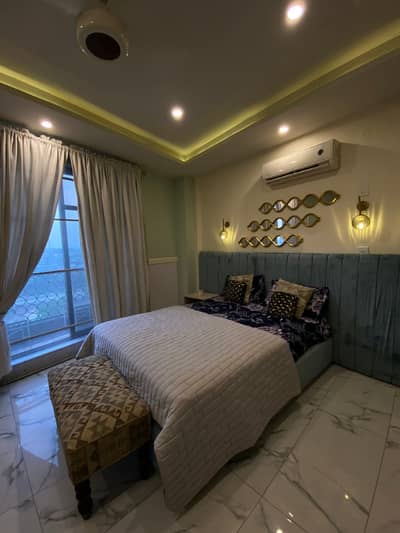 One bedroom apartment per day Avlable Gulbarga green Islamabad fully furnished