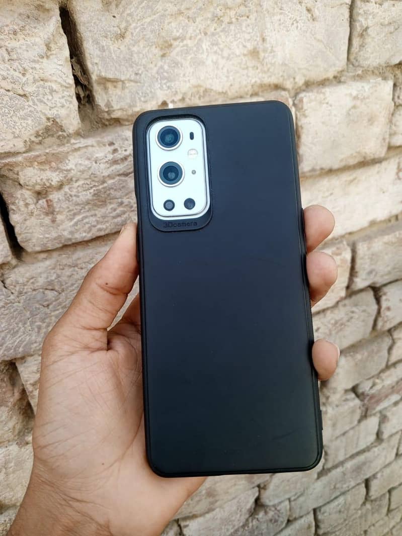 OnePlus 9 pro 1