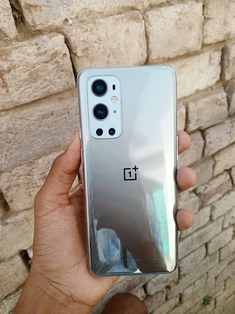 OnePlus 9 pro 2