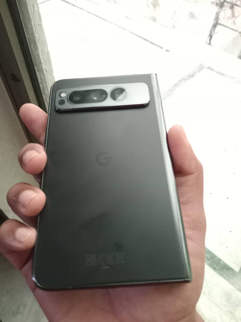 Google Pixel Fold 2
