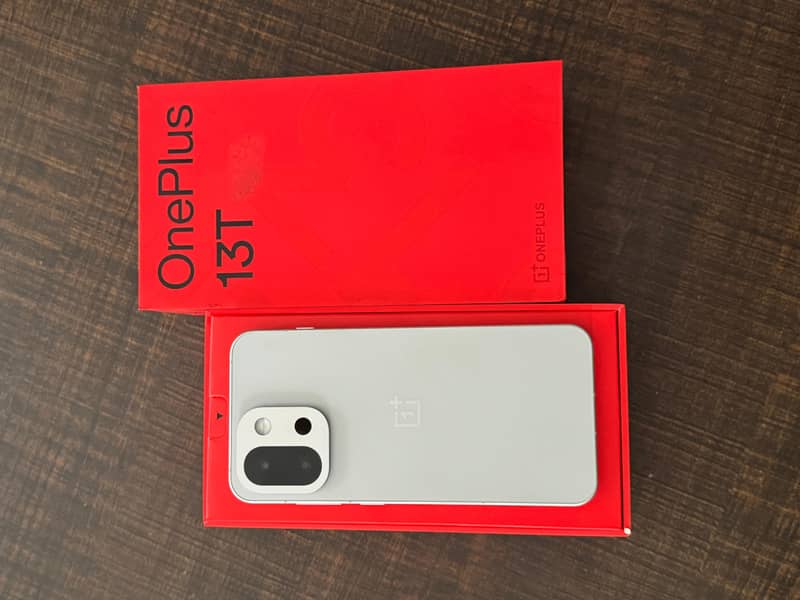 OnePlus 13T 0