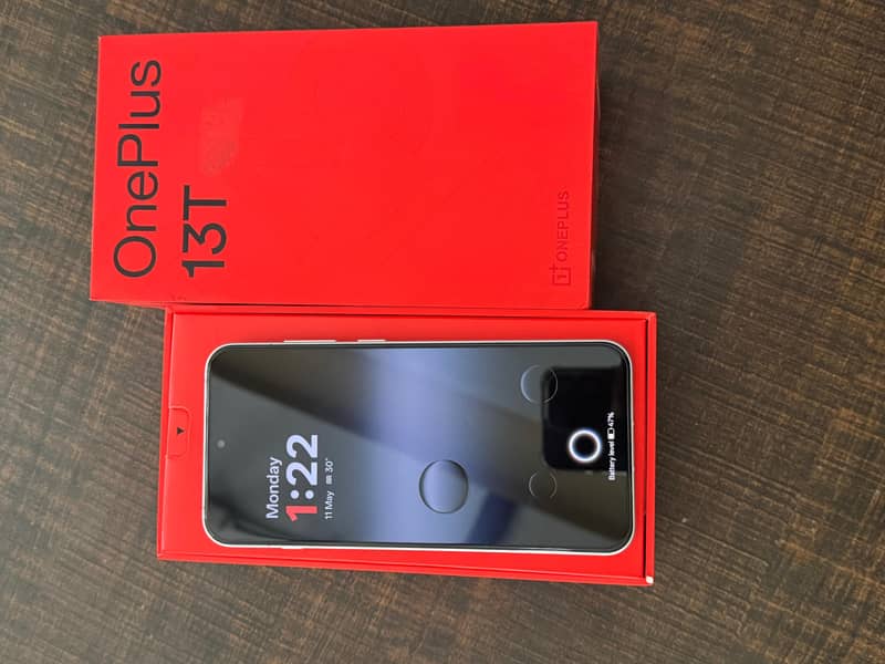 OnePlus 13T 7