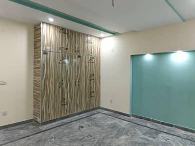 10 Marla Double Storey Vip House In PGECH 2 Lahore
