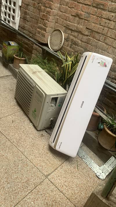 Oreint invertor perfect cond
