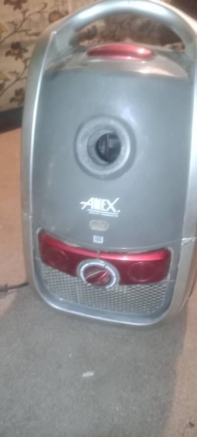 vacuum cleaner