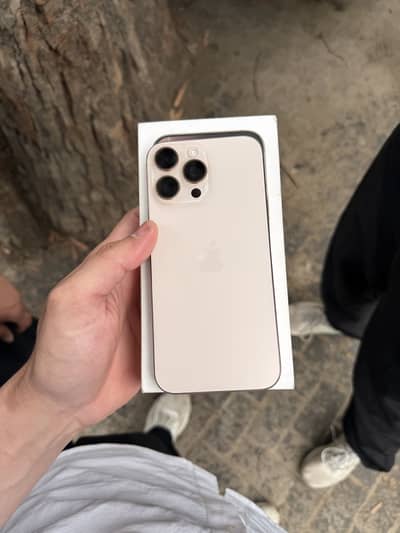 Iphone 16 pro max 256gb desert titanium