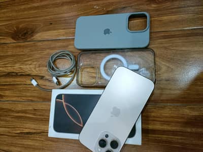 i phone 16 pro max 256 gb 100 % battery