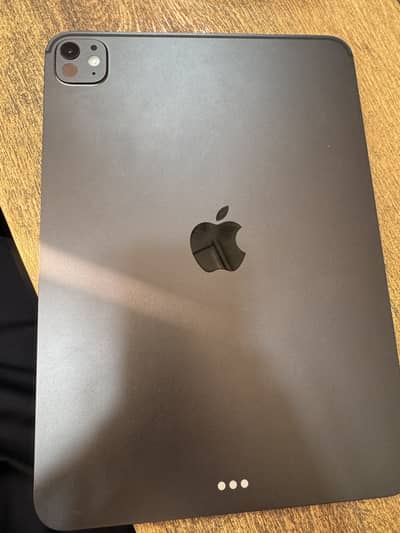 I pad m5 Pro 256/GB