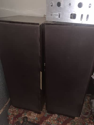 4spikar 10 with box filo ke speaker ha 10 inch