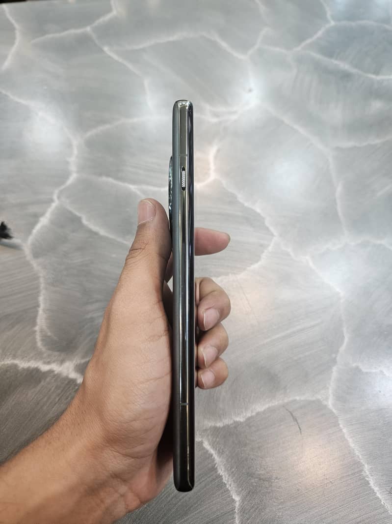OnePlus 12 3