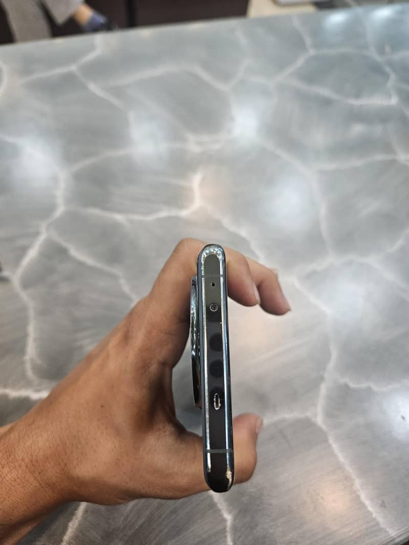 OnePlus 12 4