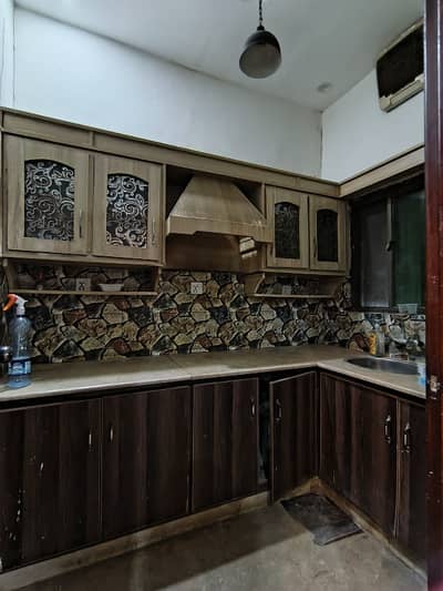 5.5 Marla House For Rent  Prime Location