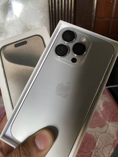 Iphone 15pro Fuctory unlock 256gb