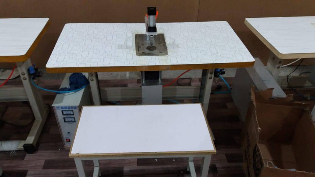 Facemask making machine 4