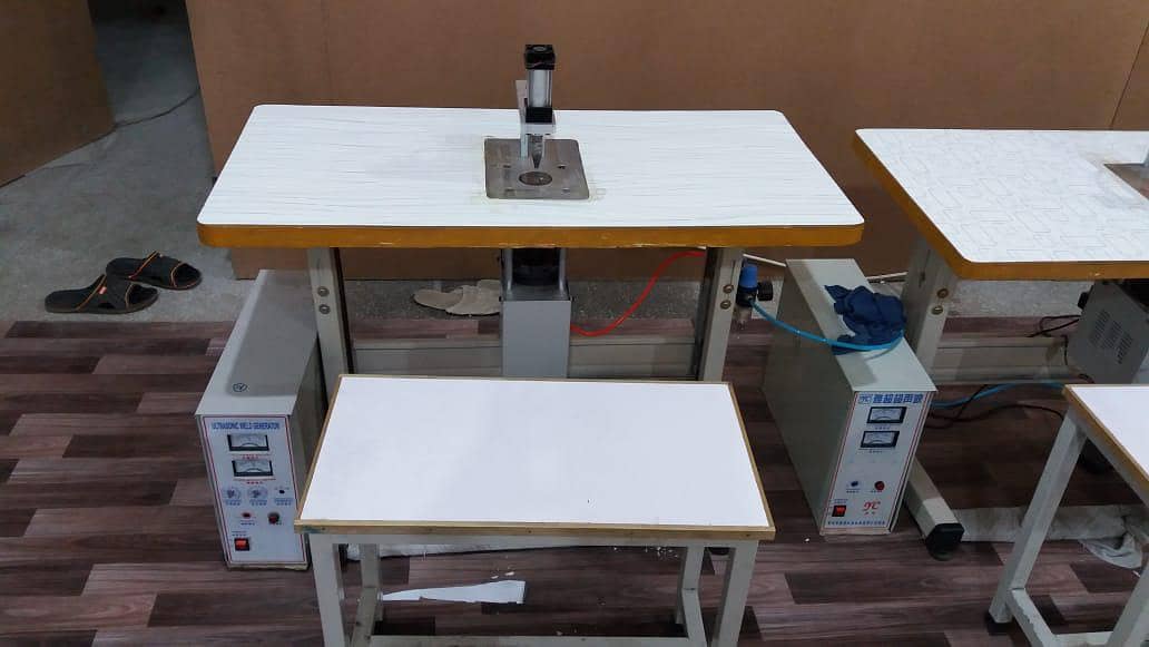 Facemask making machine 8