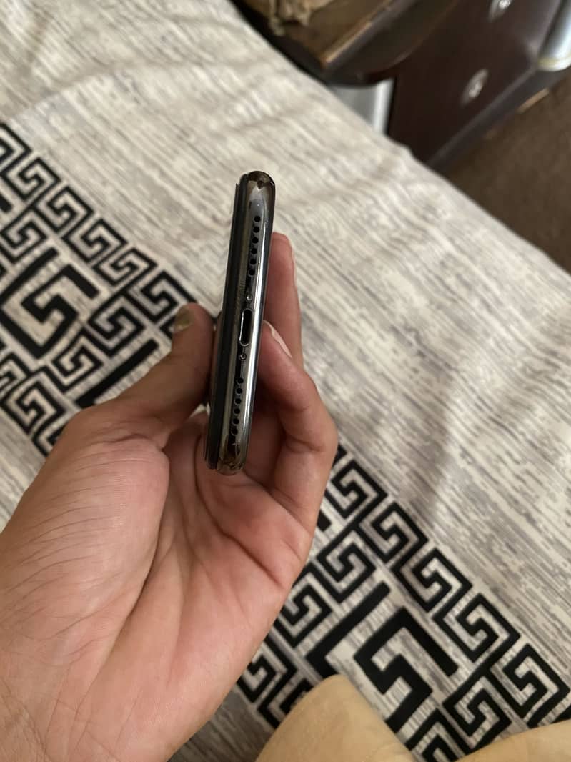 iPhone X 2