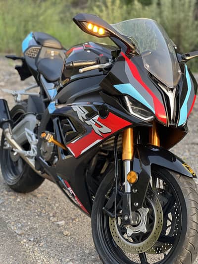 Urgent Sale – BMW S1000RR 2025 Full Option