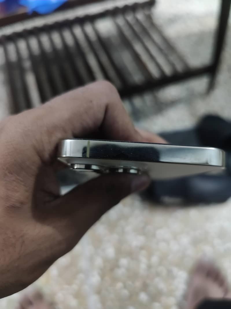 iphone 14 pro max 4