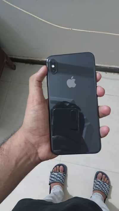 64 gb all okay no issues face id true on all okay