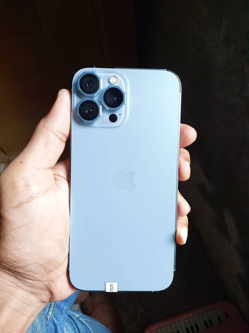 Apple iPhone 13 Pro Max 0