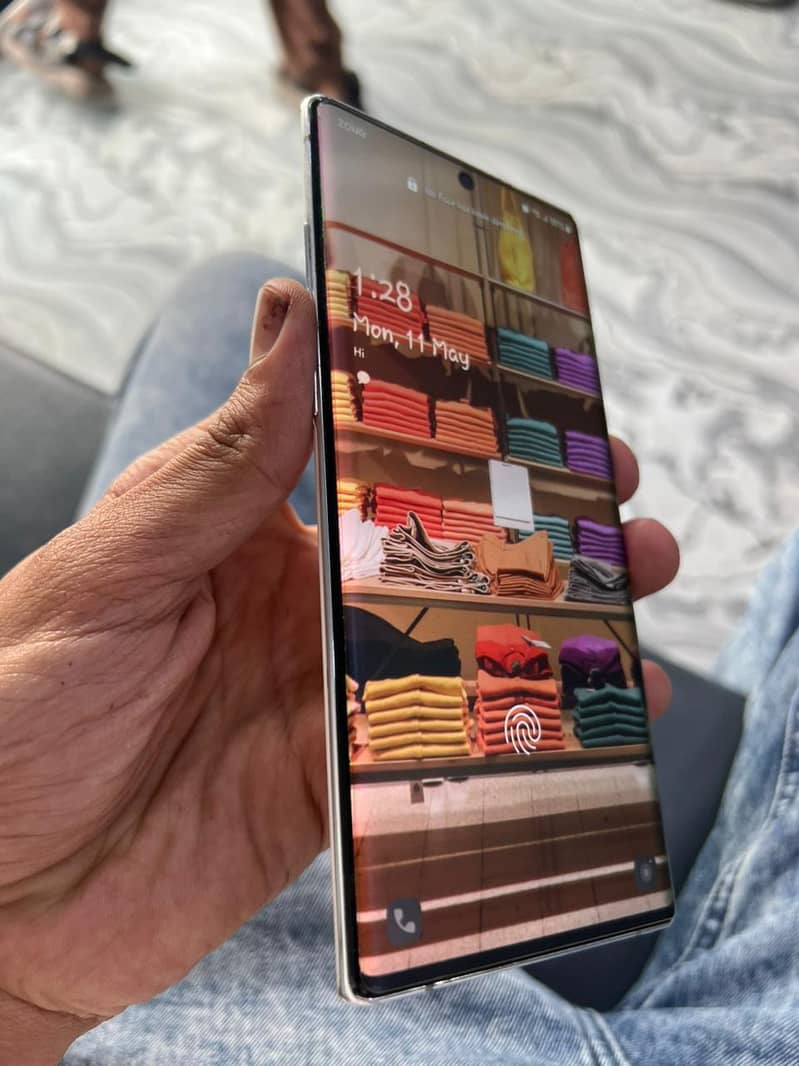Note 10 plus 11