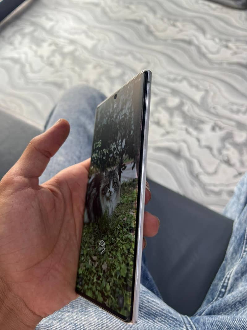 Note 10 plus 12
