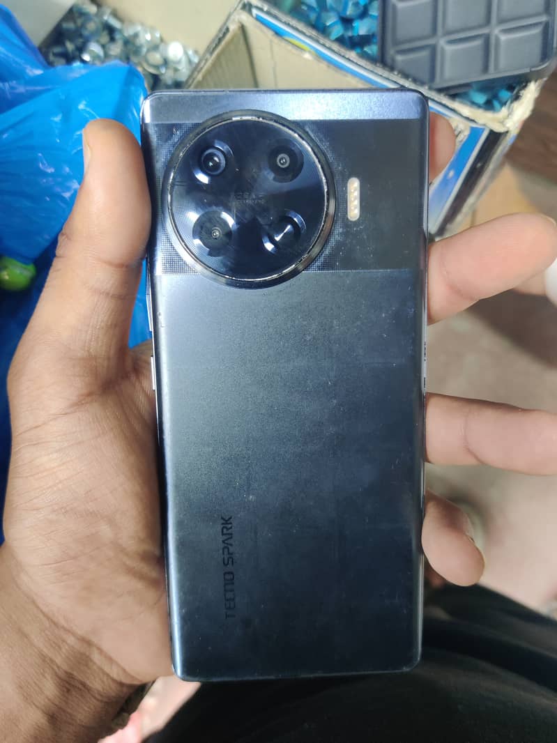 Tecno Spark 20 Pro Plus 2