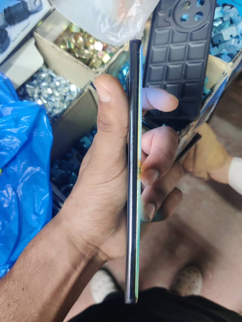 Tecno Spark 20 Pro Plus 4