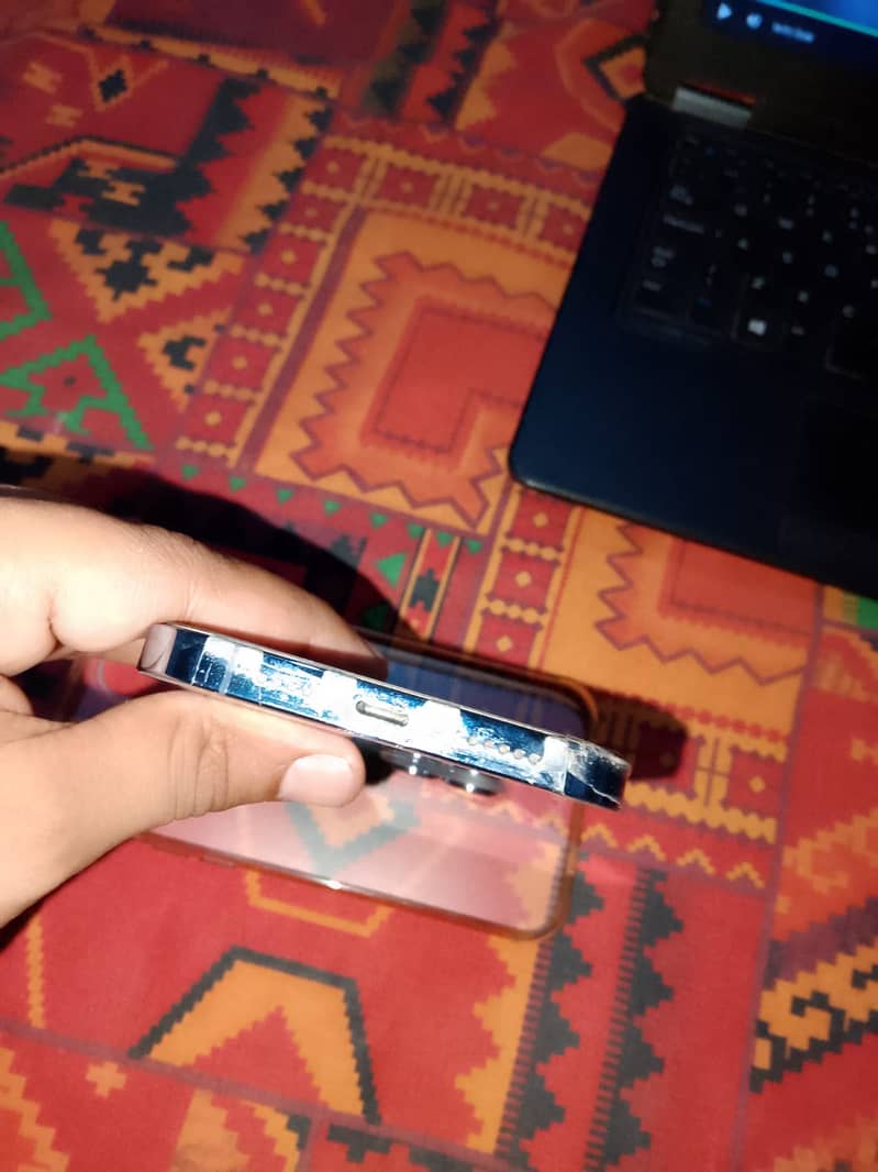Iphon 13 Pro Max 4