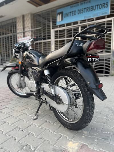 Suzuki GS 150