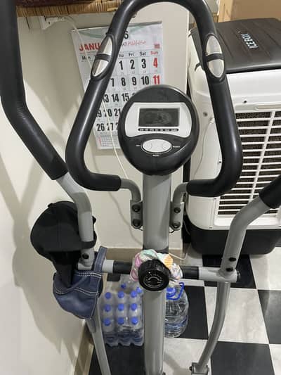 elliptical trainer or cross trainer