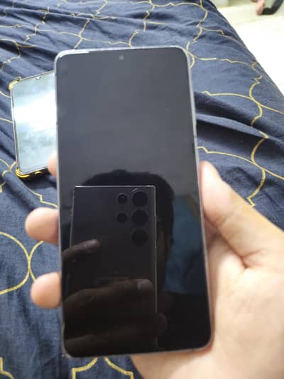 Samsung S21 8 GB Ram and 256 Rom PTA Approved