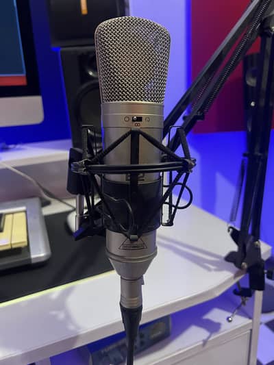 Behringer B-2 Pro Condenser Microphone