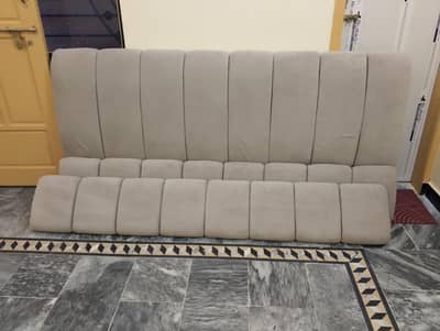 new bed up for sale, not a single time used.