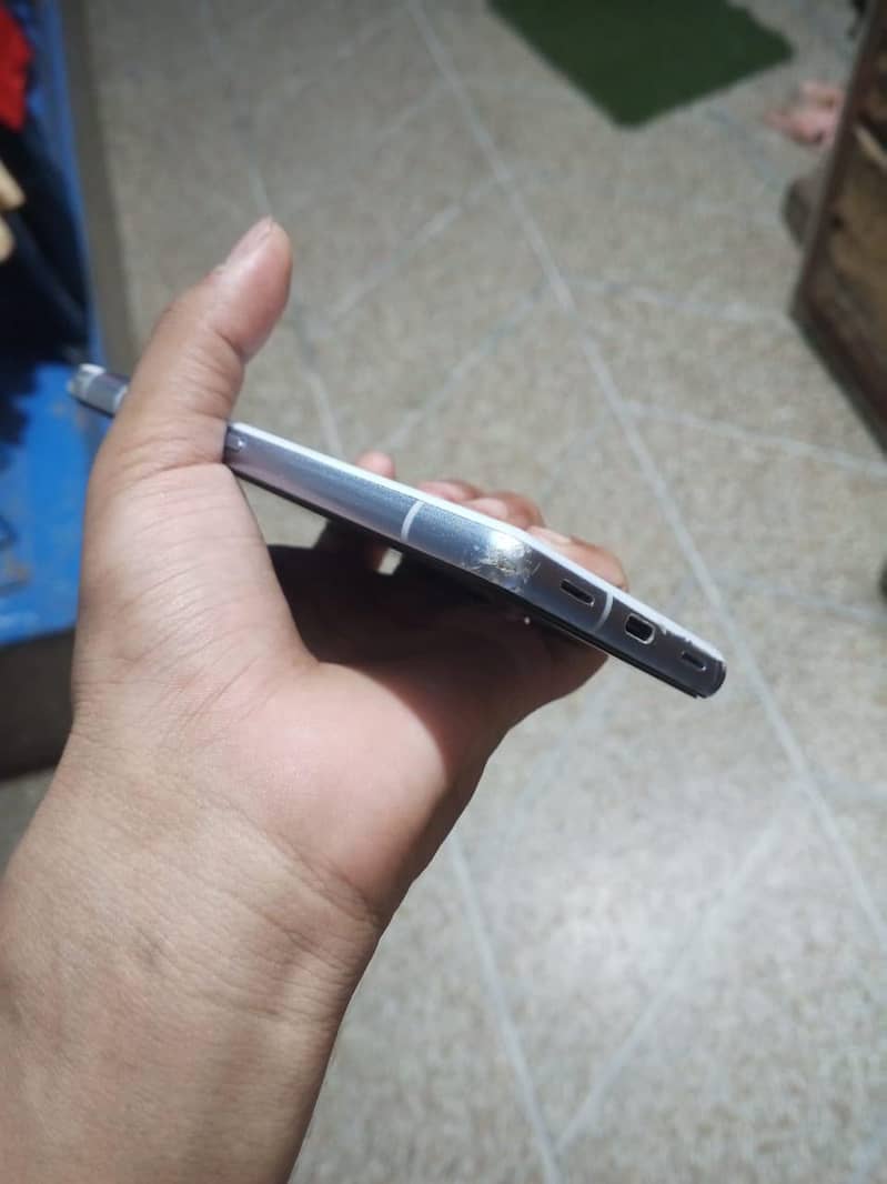 google pixel 7a 3