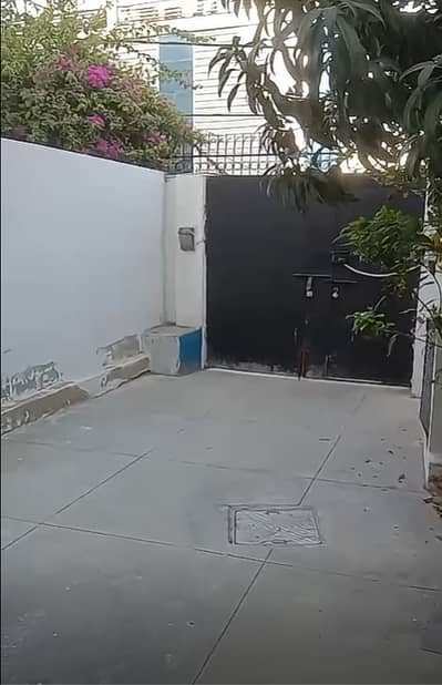 COMMERCIAL SPACE AVAILABLE FOR RENT