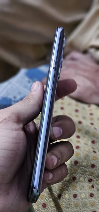 One plus 9 5g  8/128