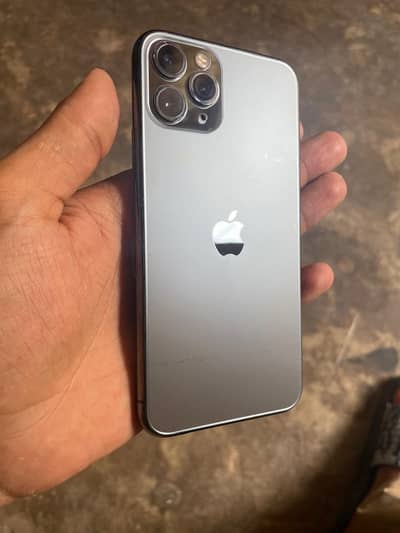 iPhone 11 Pro 256GB – Excellent Working Condition (43,000)