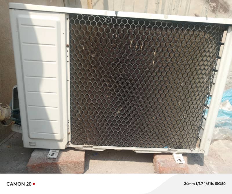 Gree split AC 1.5 ton 3