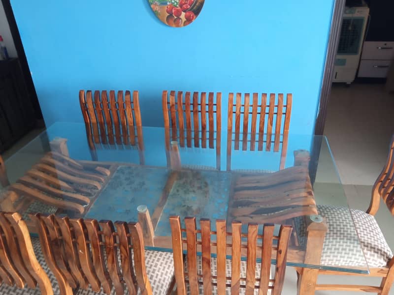 8 seater Dining Table 0