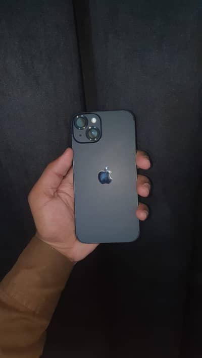 jv iphone 14 condition 10/10  with box and cable
