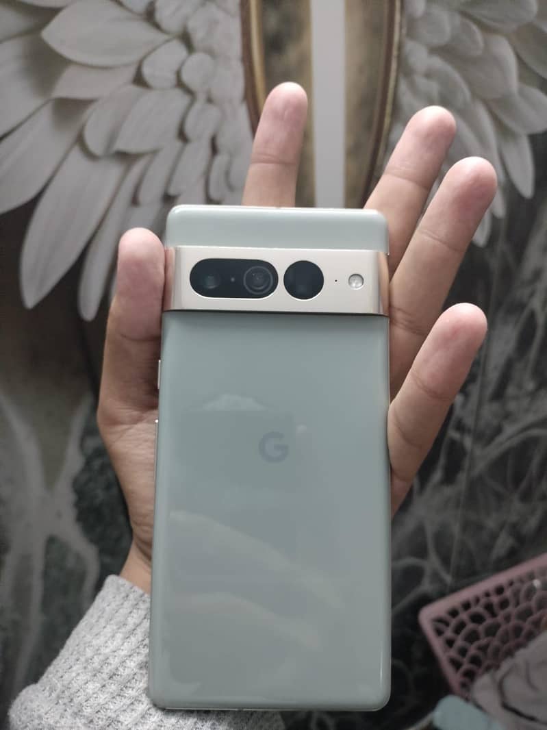 google pixel 7 pro 4