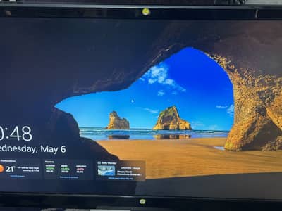 Lcd monitor 27 inches