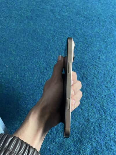 iPhone 16 pro max JV