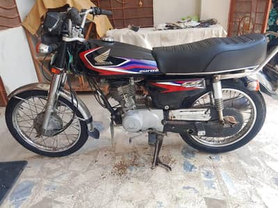 Honda Cg 125 17 model total genuine
