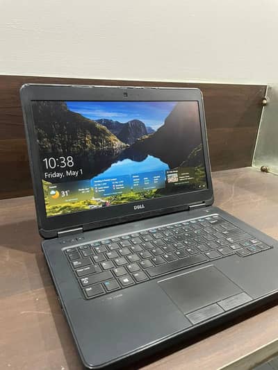 Dell Intel i5 4th Generation Laptop 8gb Ram 118 gb ssd