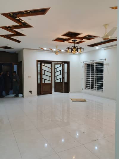 10 marla uperr portion Available For rent sector C bajlii panii gass Available