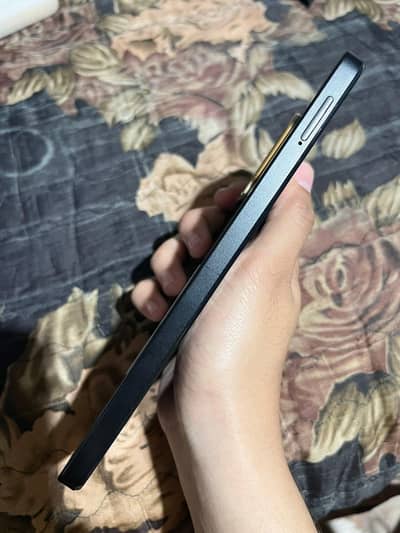 11 din chala phone 4128 dabbe ke sath