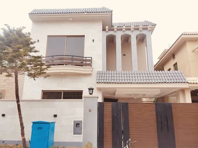 10 Marla Fully Renovated 5 Bedroom Double Unit House
